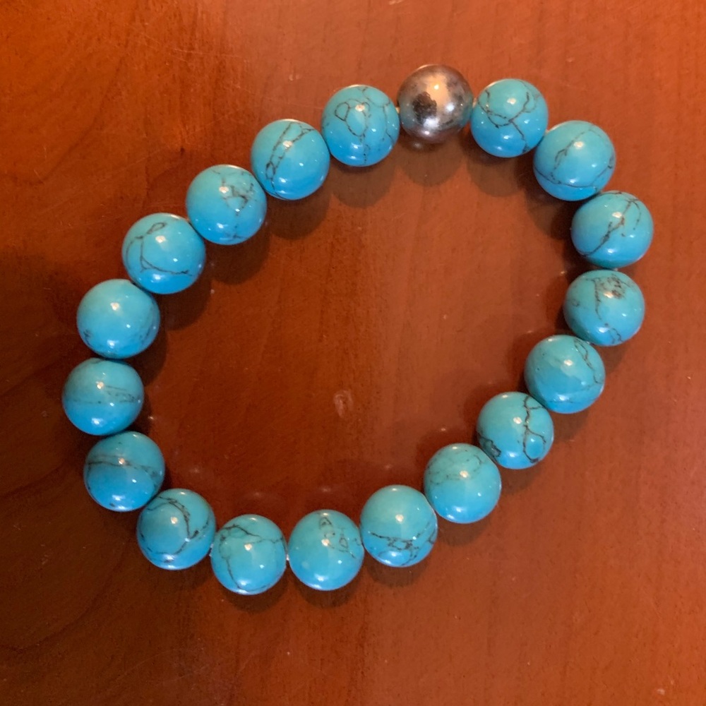 Turquoise beaded Bracelet pull-on style